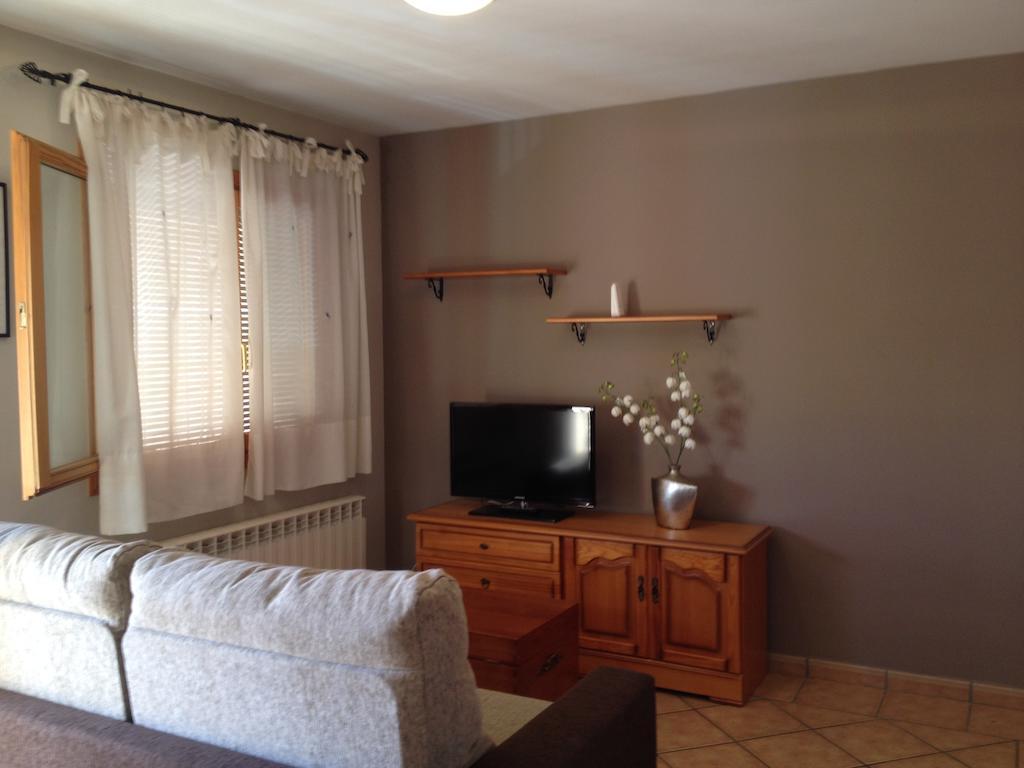Apartamentos Residencial Fornocal Alquézar Стая снимка