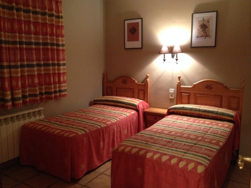 Apartamentos Residencial Fornocal Alquézar Стая снимка
