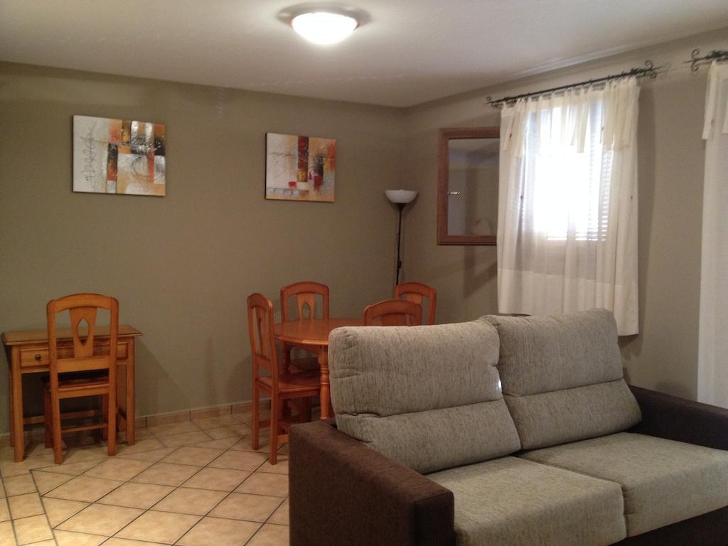 Apartamentos Residencial Fornocal Alquézar Стая снимка